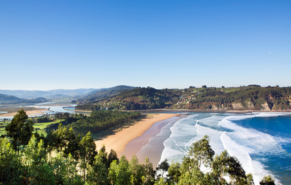 Imagen - Nueve de cada diez playas asturianas cuentan con la máxima calificación sanitaria para el baño ante el inicio de la temporada