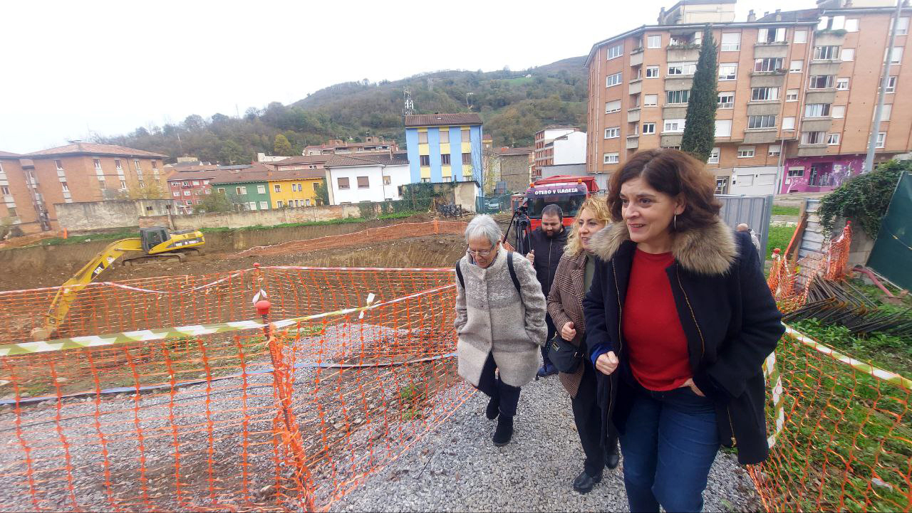 Imagen - Salud inicia la cimentación del centro de salud de La Pola, en Lena, con el objetivo de finalizar las obras a mediados de 2025