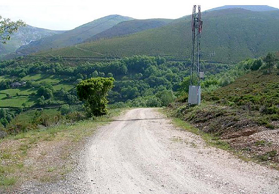 Imagen del artículo El Gobierno del Principado invertirá 202.000 euros en pavimentar el camino de acceso a Folgueiras de Aviouga, en Ibias