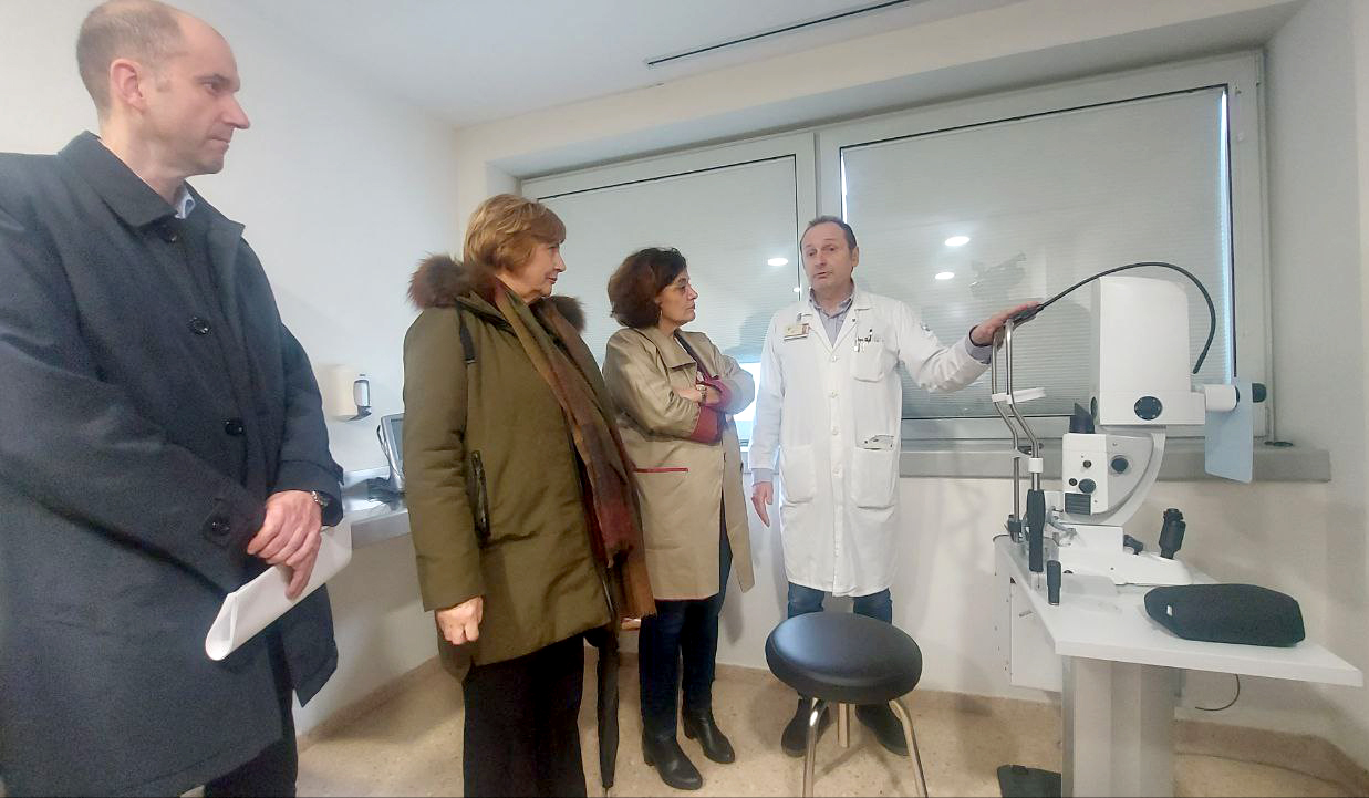 Imagen del artículo El Hospital 'San Agustín' incorpora el primer láser combinado 'YAG' de la red pública, que trata el glaucoma y limita el uso de colirios