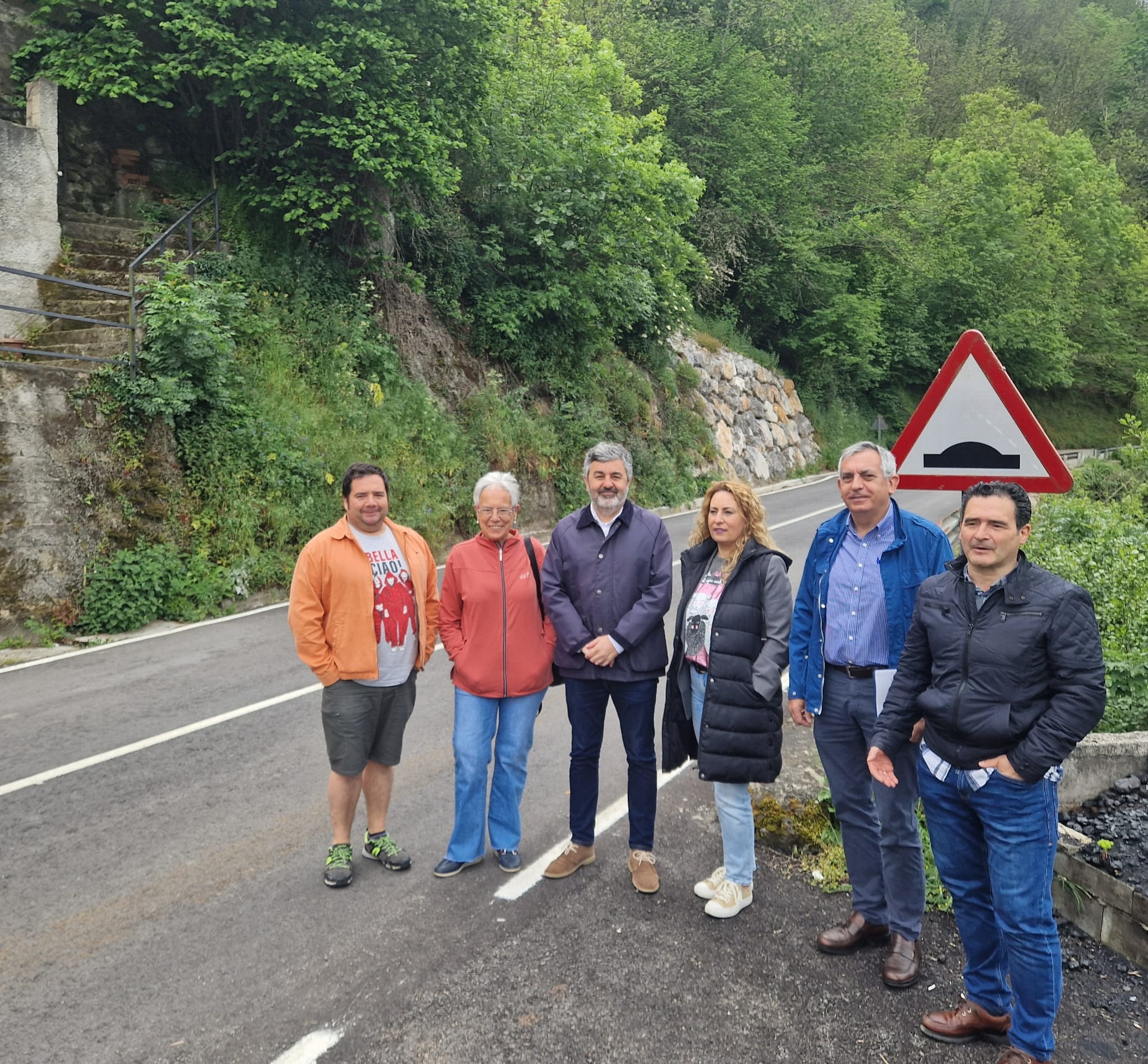 Image 2 of article El Principado concluye las obras de mejora de la carretera Campumanes-La Cubilla, en Lena, tras invertir 1,3 millones