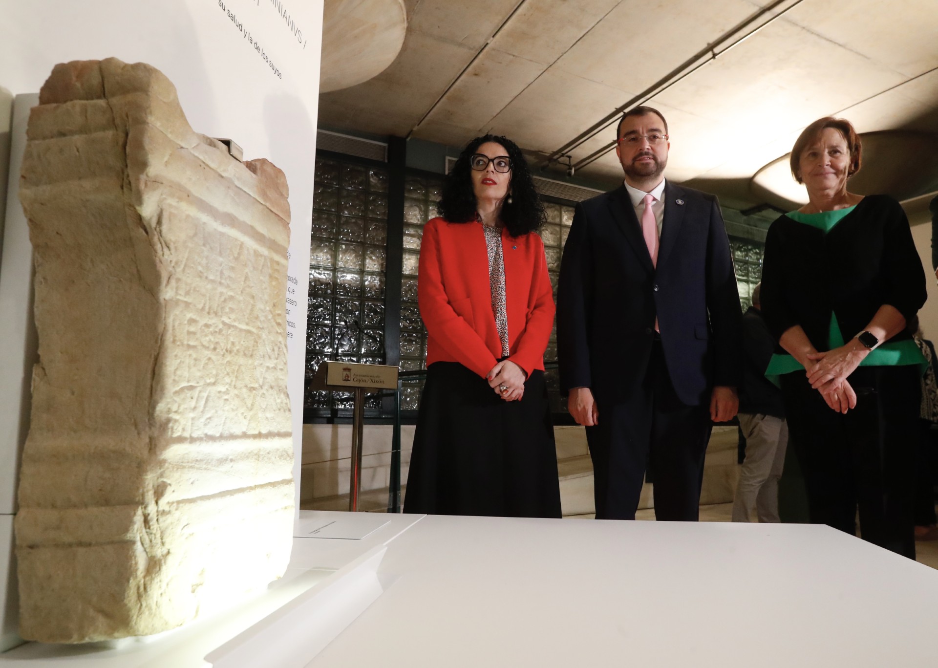 Imagen - El Principado expone en Gijón/Xixón el ara restaurada de la Fortuna Balnearia