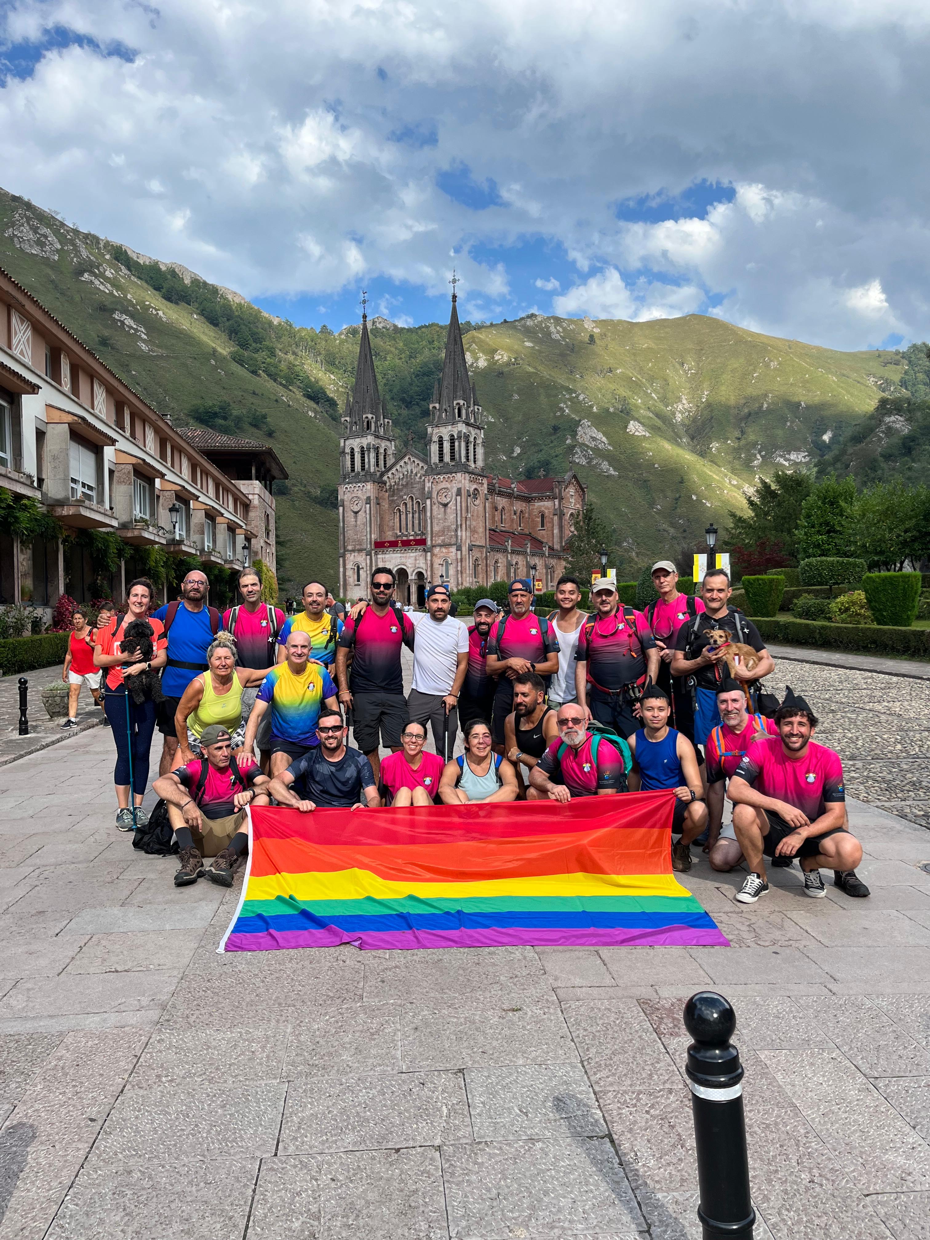 Imagen - El Gobierno de Asturias concede el sello Arguyu de Deporte a Faciendo Camín por crear entornos seguros para las personas LGTBI