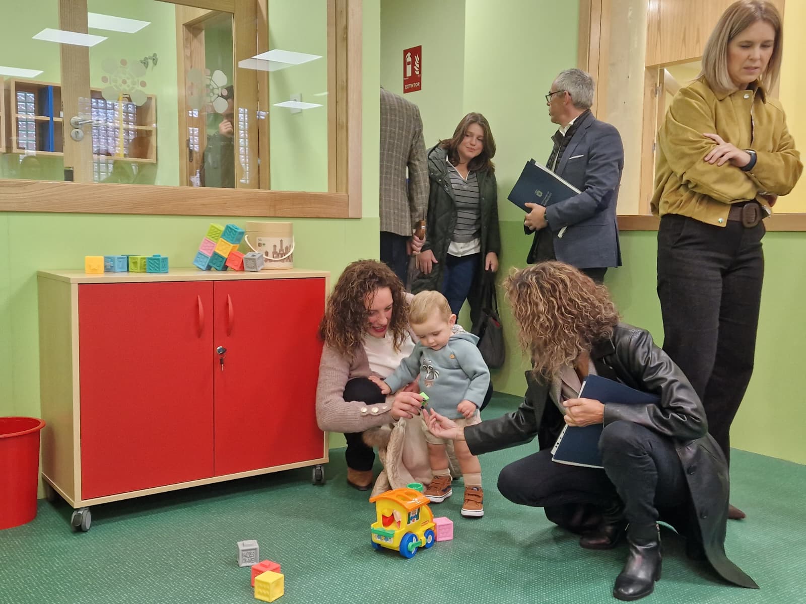 Imagen - Educación mantiene la mano tendida al diálogo para alcanzar un acuerdo con las trabajadoras de las escuelas de 0 a 3 años