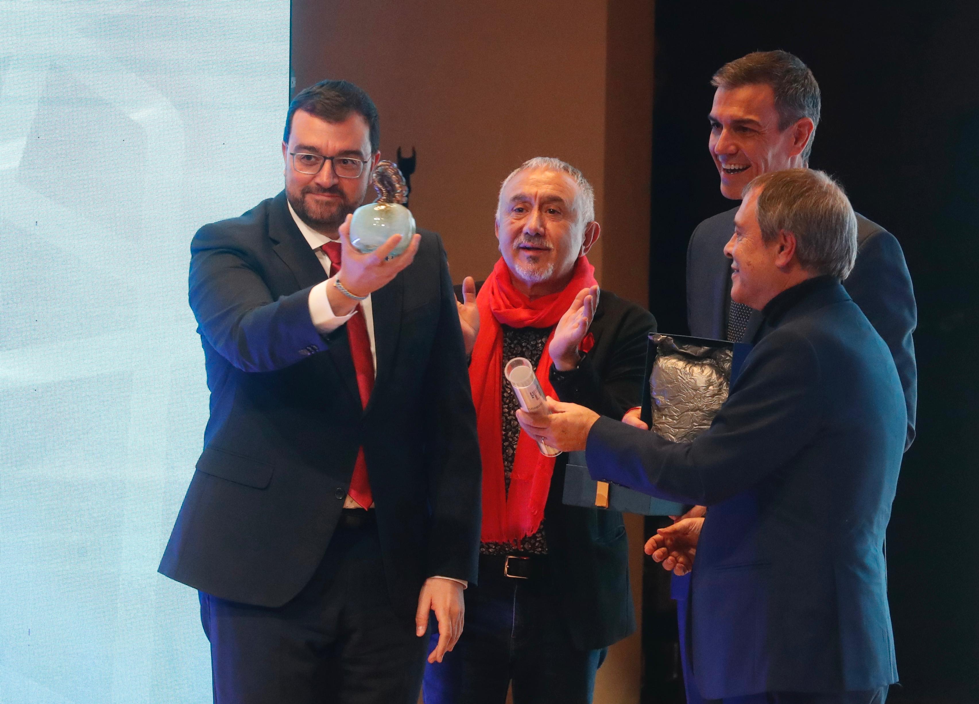 Imagen - “Después de tantos años en la resistencia, Asturias marca hoy el camino”, afirma el presidente en los Premios Anastasio de Gracia