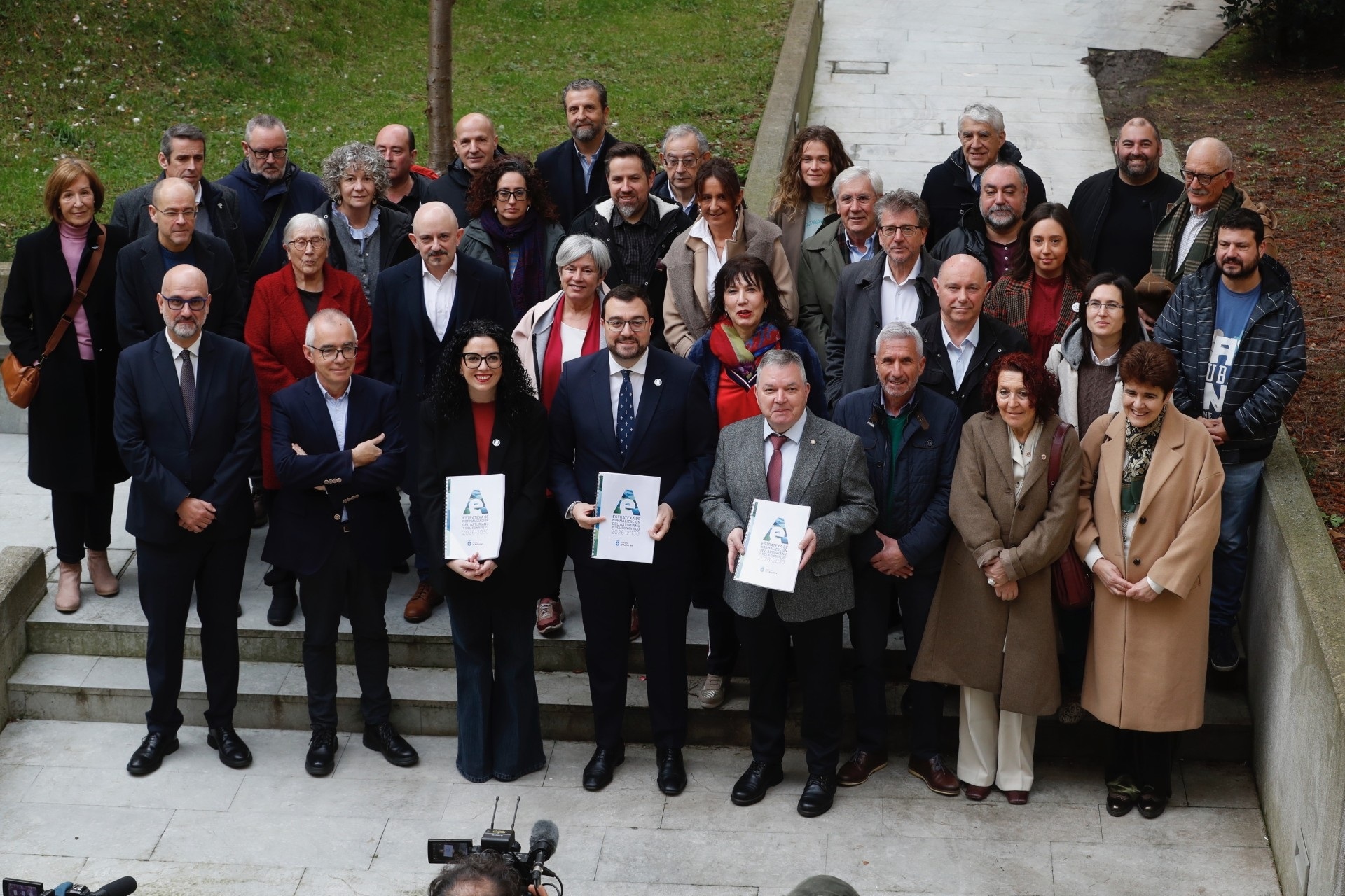 Imagen - Barbón: “Mi gobierno no escatimará esfuerzos para reconocer y garantizar los derechos lingüísticos de la ciudadanía, consciente de que la diversidad suma y enriquece”