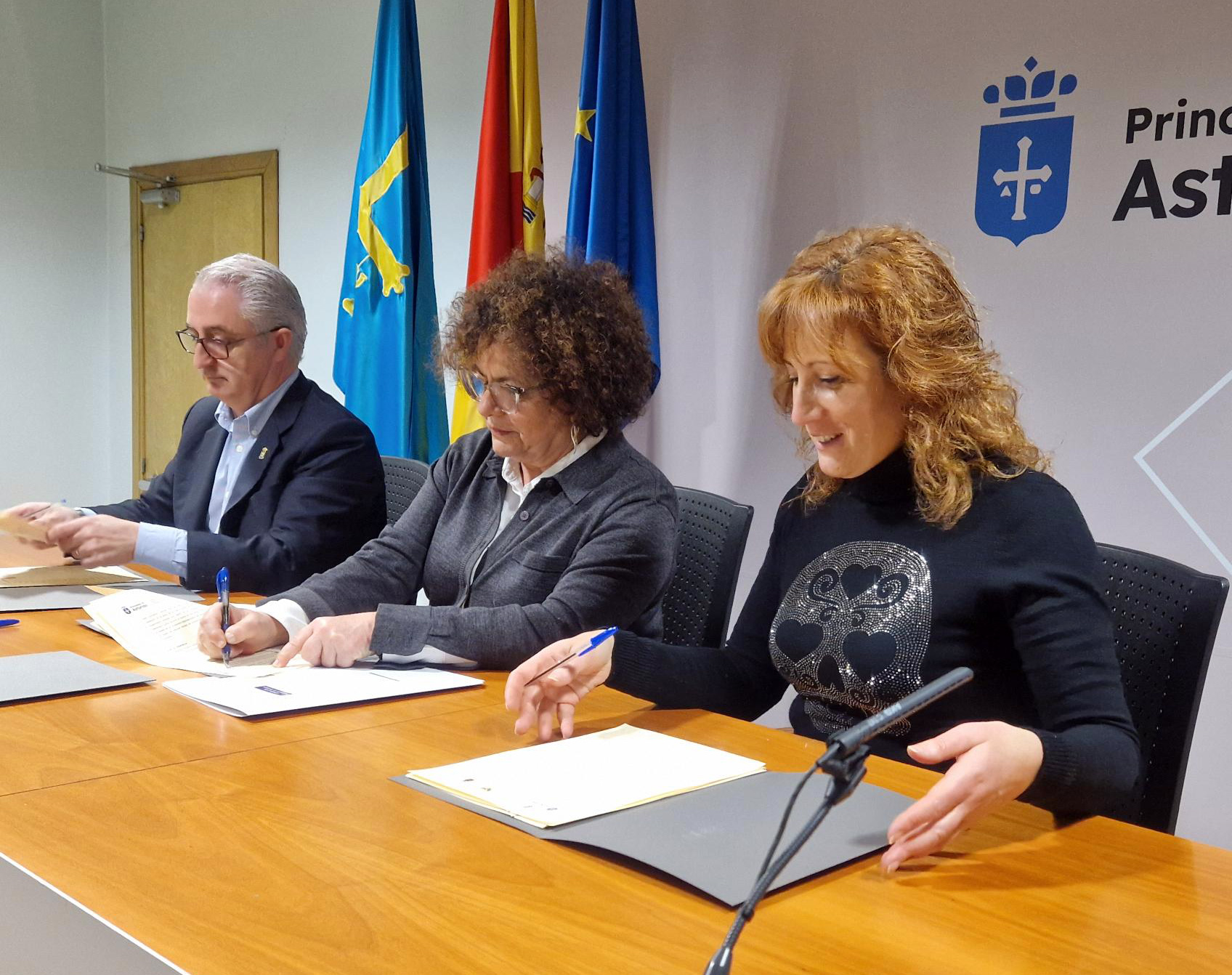 Imagen - El Principado y los ayuntamientos de Villaviciosa y Carreño crean un equipo de atención a familias con menores