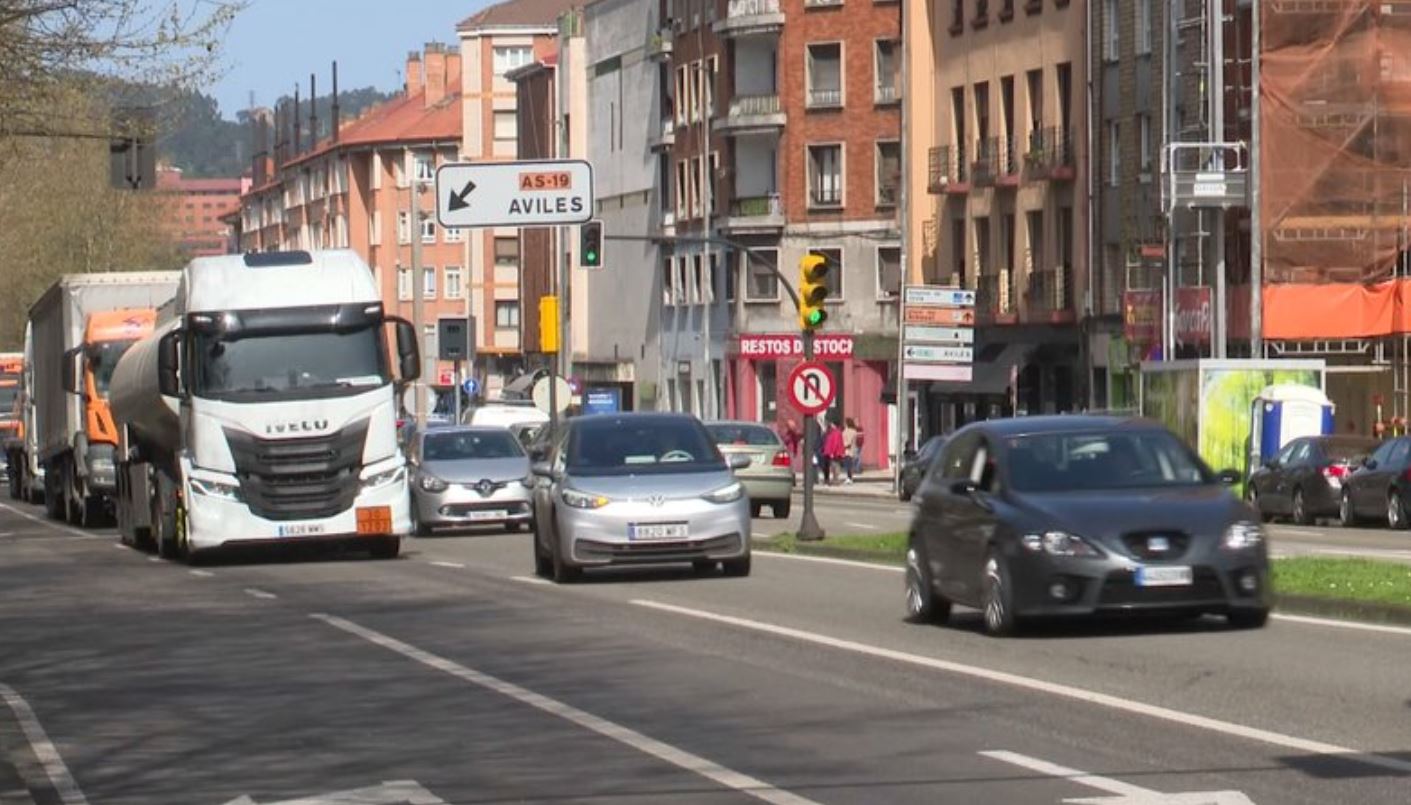 Imagen - El Principado propone medidas coordinadas para reducir la contaminación en la zona oeste de Gijón/Xixón y mejorar la calidad de vida en la avenida Príncipe de Asturias