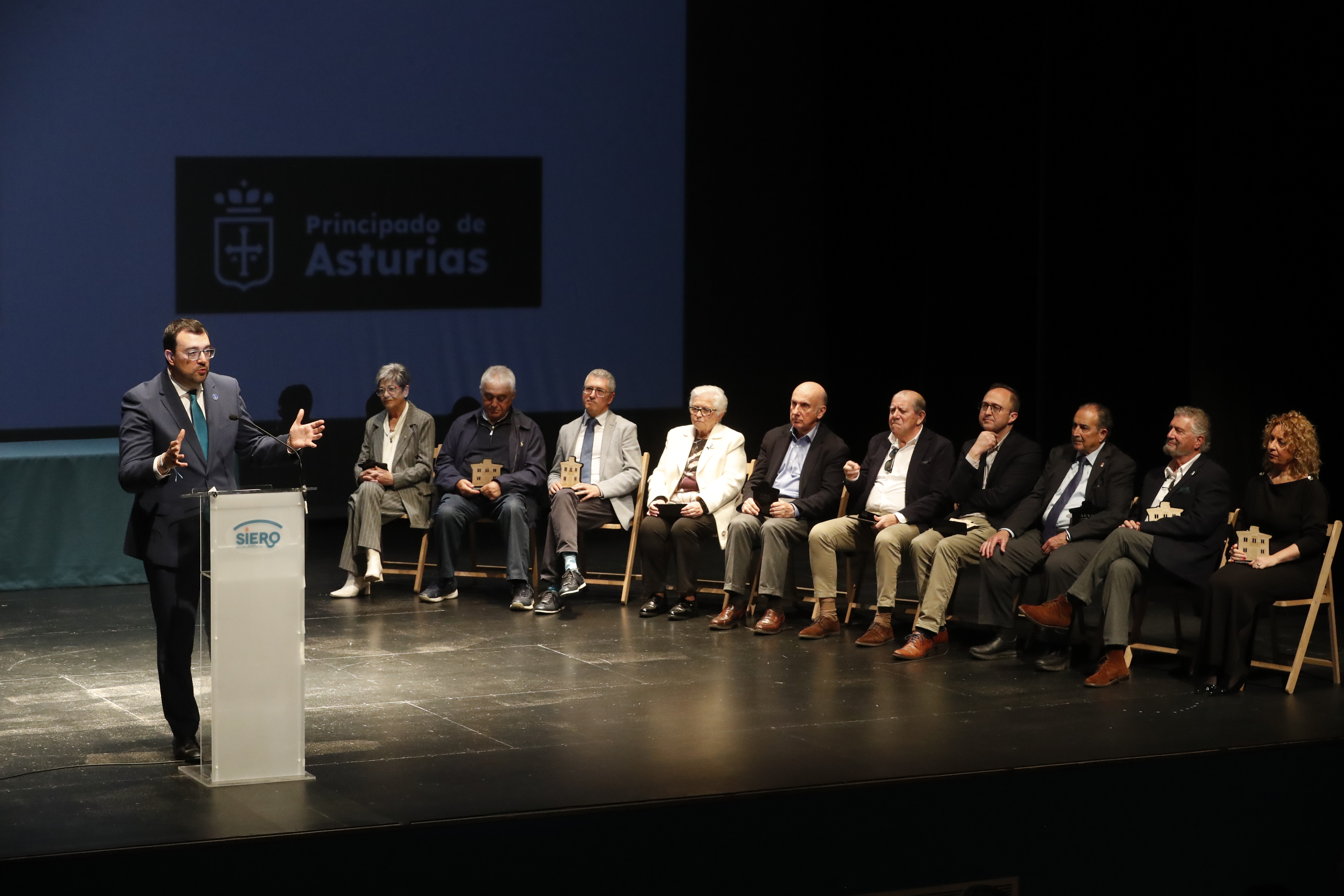 Imagen - Barbón elogia el papel de la Federación Asturiana de Concejos, “una institución ejemplar donde habita el consenso, pese a los tiempos de trinchera que vivimos”