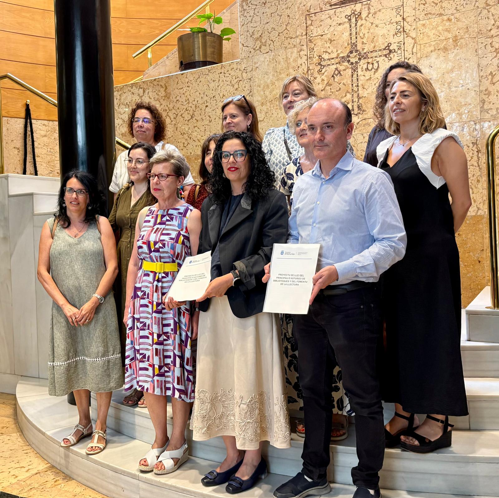 Imagen - El Principado aprueba el proyecto de la primera Ley de Bibliotecas de Asturias para garantizar el acceso universal a la lectura y el conocimiento