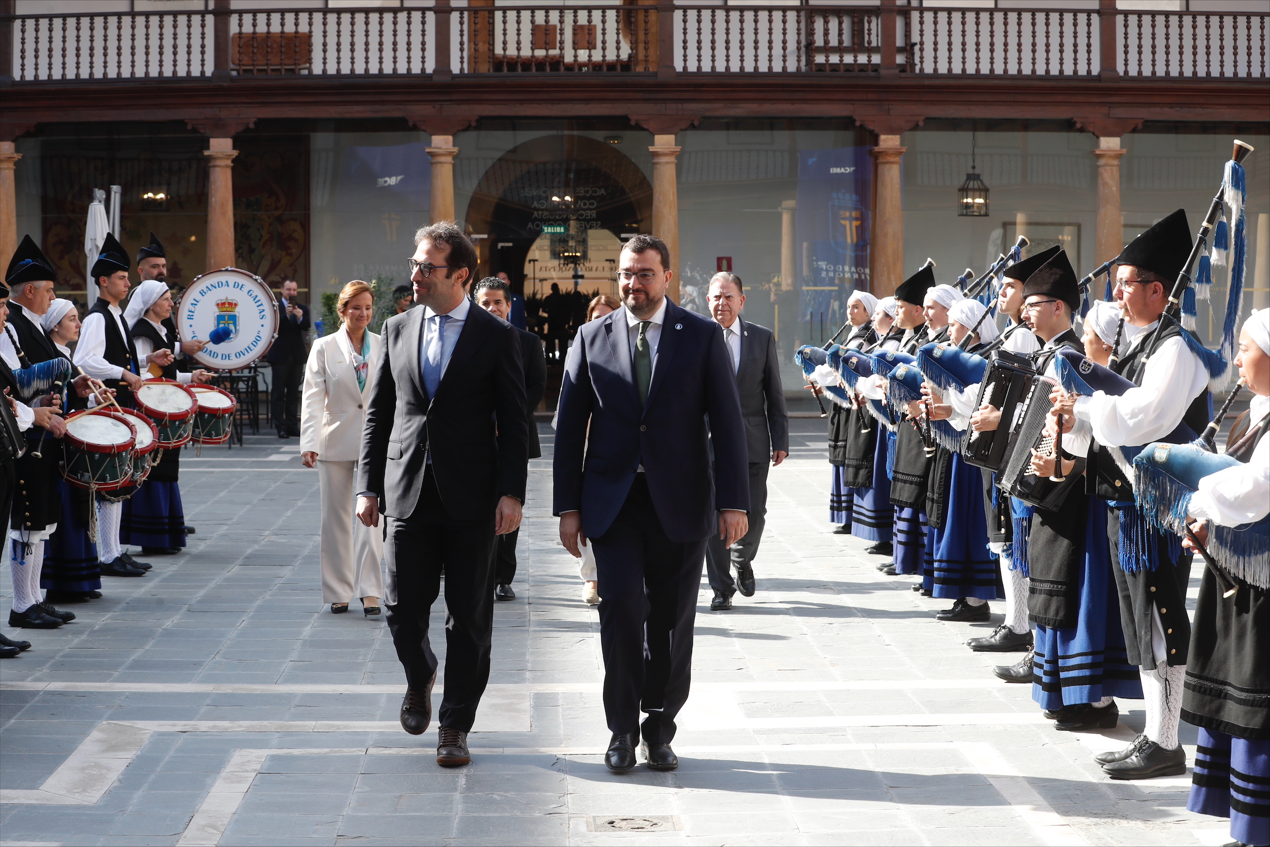 Imagen - Barbón ofrece solidaridad a Venezuela y reivindica el papel de Asturias como “un puente entre América y Europa” ante el Banco Centroamericano de Integración Económica