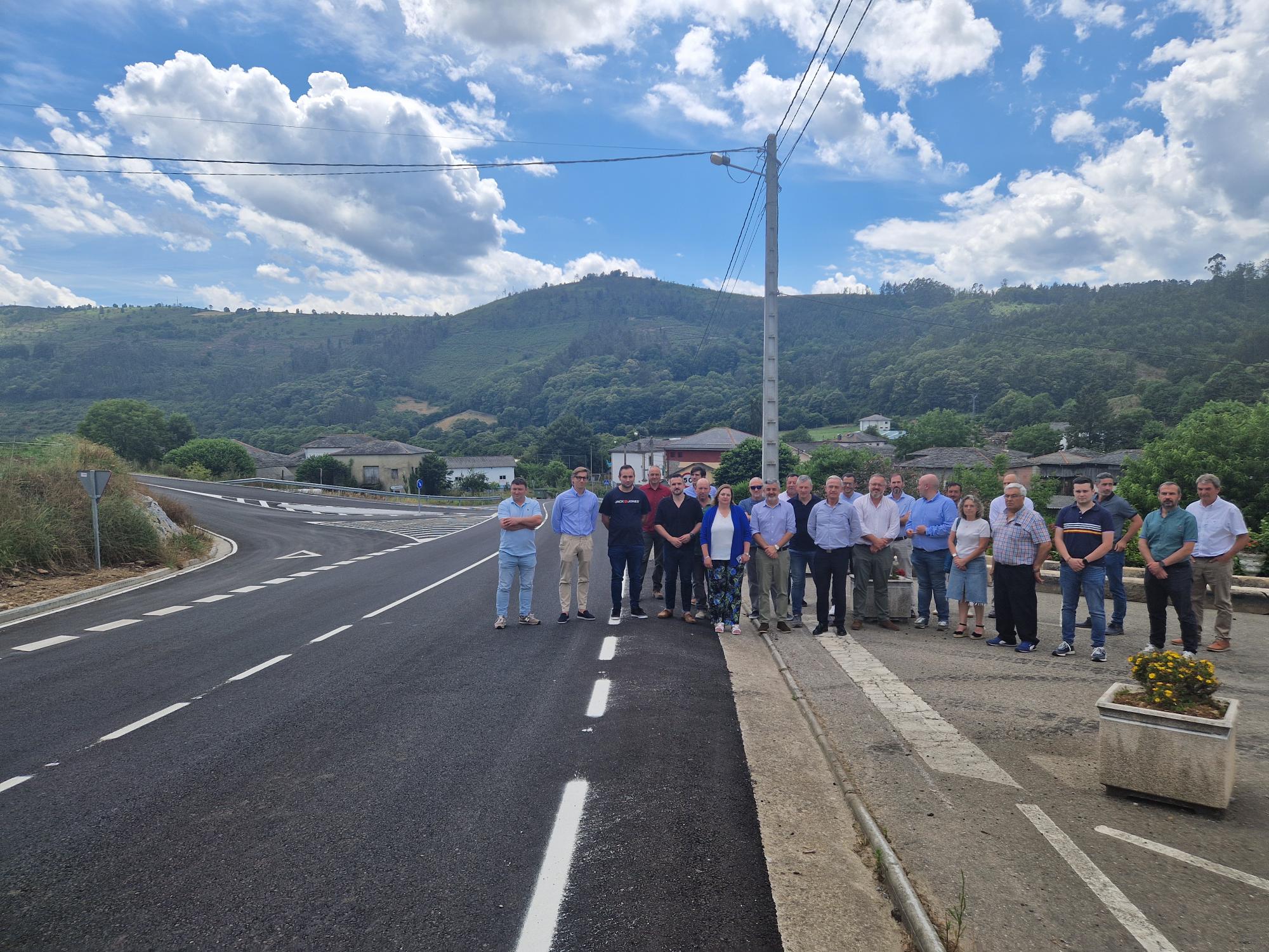 Imagen - Calvo destaca las obras del tramo Navelgas-Naraval, en Tineo, como ejemplo del compromiso del Gobierno de Asturias con la mejora de las comunicaciones del suroccidente