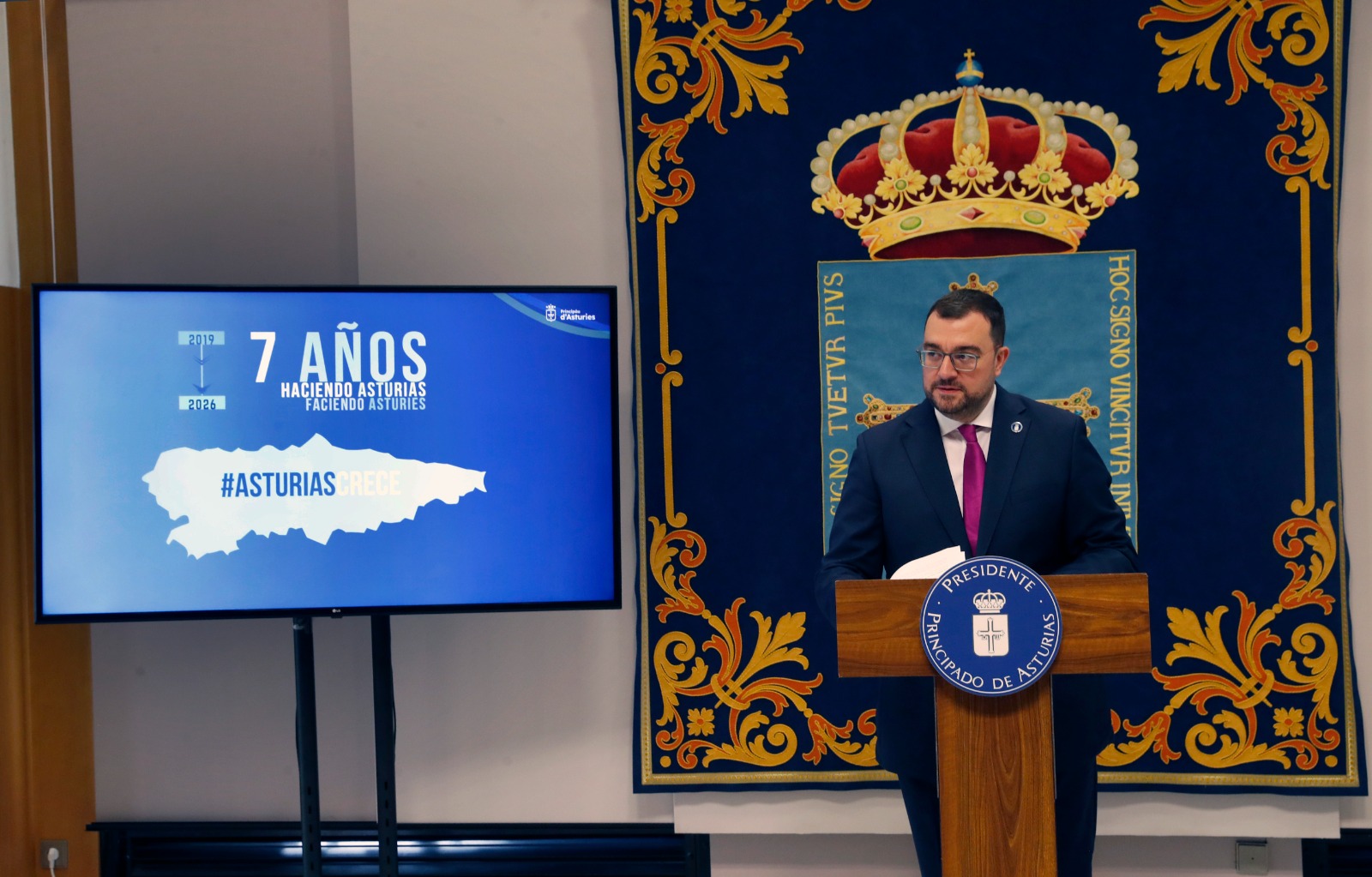 Imagen - Barbón refuerza el apoyo al transporte público con una rebaja de la tarjeta Conecta, que pasará de 30 a 20 euros al mes en el otoño