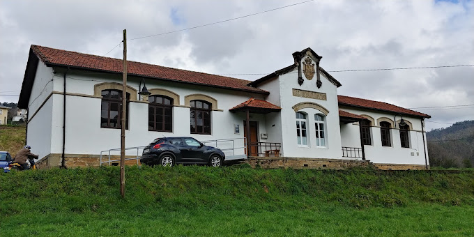 Imagen - Salud invertirá cerca de 38.000 euros en la mejora de los accesos y la seguridad del consultorio de Paredes, en Valdés